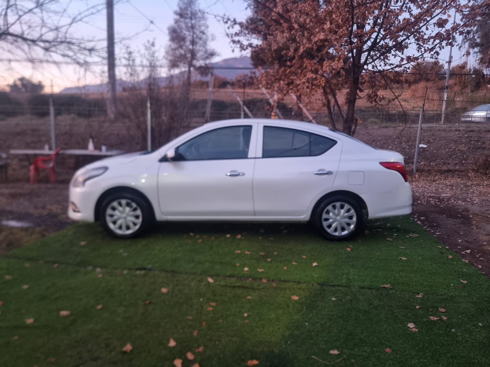 Nissan  versa